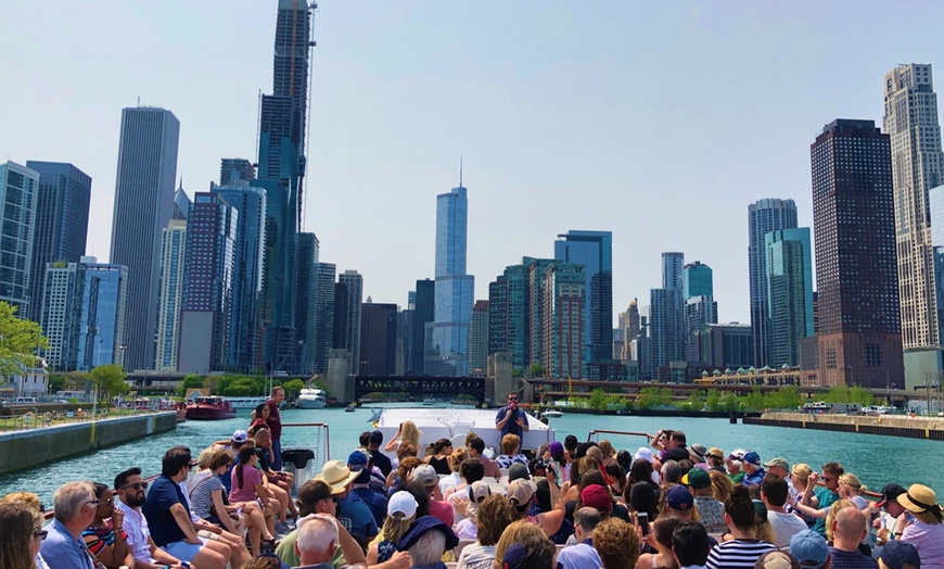 Image 2: 90-Min Chicago Architecture Boat Tour & Cruise from Tours and Boats